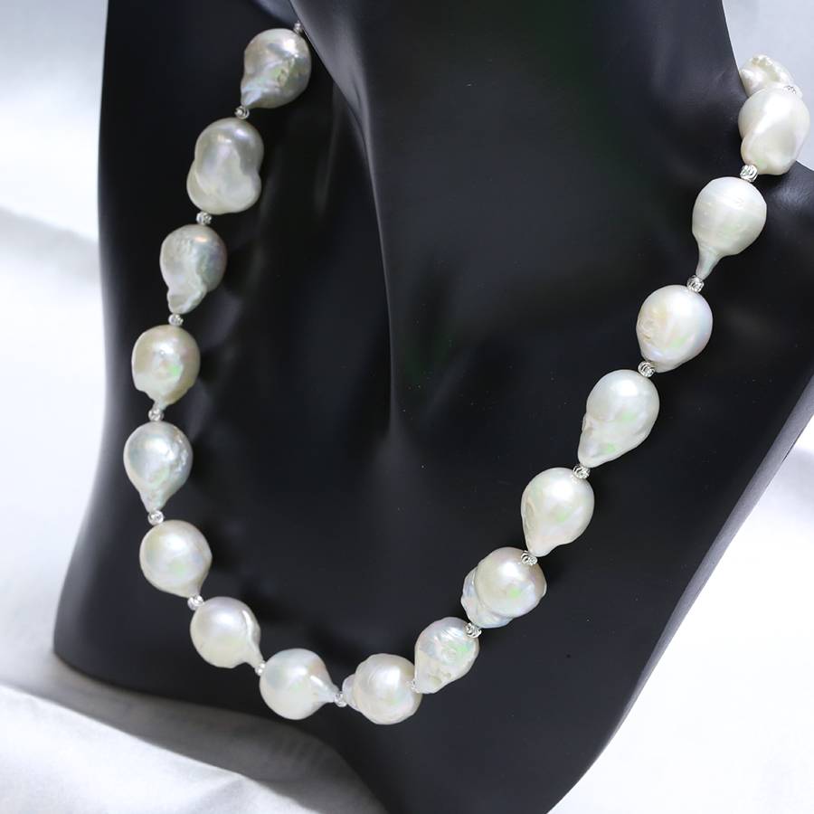 Natural freshwater profiled pearl (AAAA) elegant necklace Natural freshwater profiled pearl (AAAA) elegant necklace